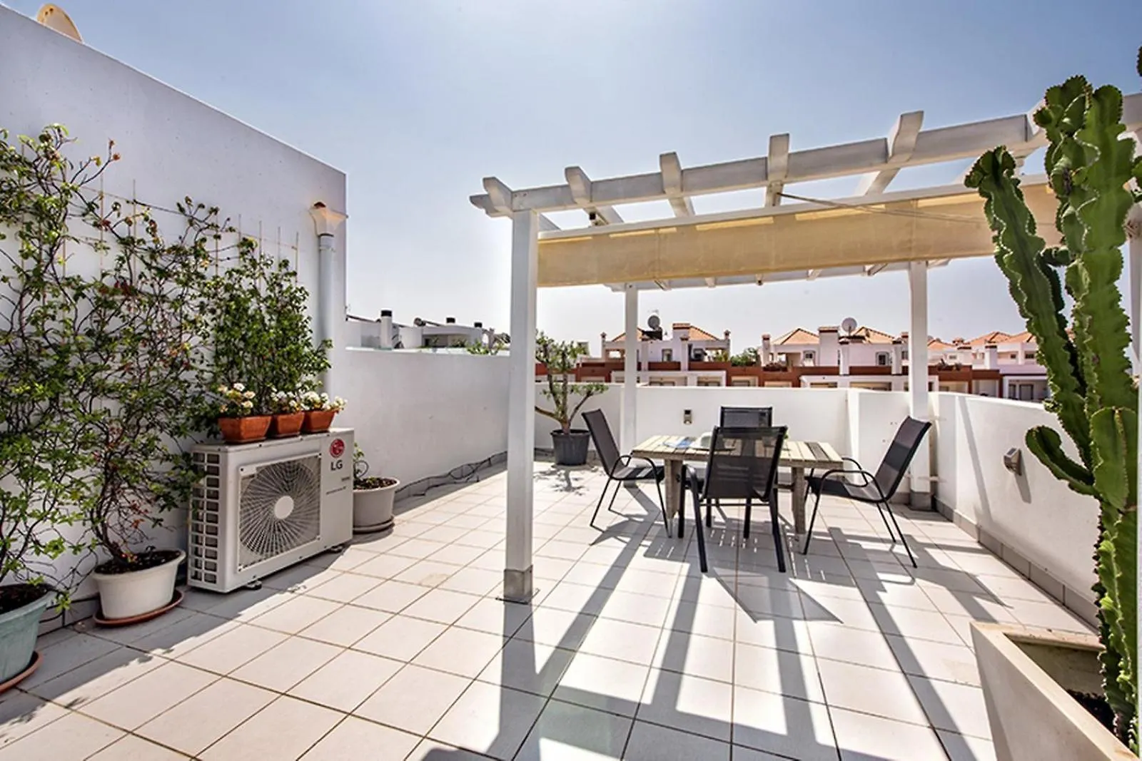 Cosmopolitan Residence Tavira 0*,